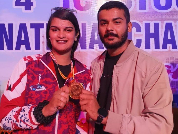 देश की पहली ट्रांसजेंडर खिलाड़ी ने खेल में इतिहास रचा, नेशनल आइस स्टॉक चैंपियनशिप में जीता गोल्ड